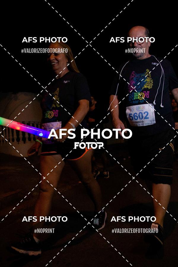 Compra tus fotos del eventoNeon Night Run 2019 - Belo Horizonte En Fotop