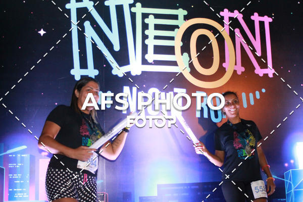 Compra tus fotos del eventoNeon Night Run 2019 - Belo Horizonte En Fotop