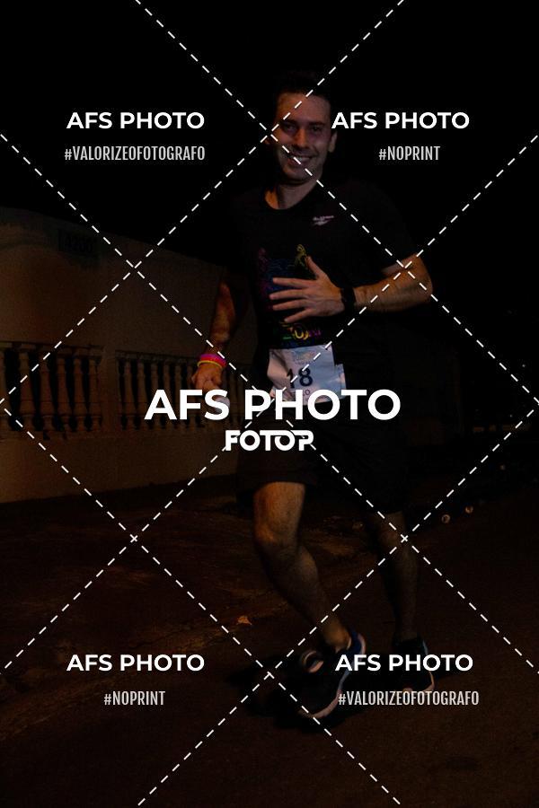 Compra tus fotos del eventoNeon Night Run 2019 - Belo Horizonte En Fotop