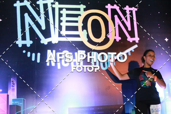 Compra tus fotos del eventoNeon Night Run 2019 - Belo Horizonte En Fotop