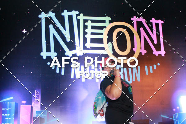 Compra tus fotos del eventoNeon Night Run 2019 - Belo Horizonte En Fotop