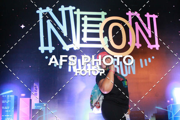 Compra tus fotos del eventoNeon Night Run 2019 - Belo Horizonte En Fotop