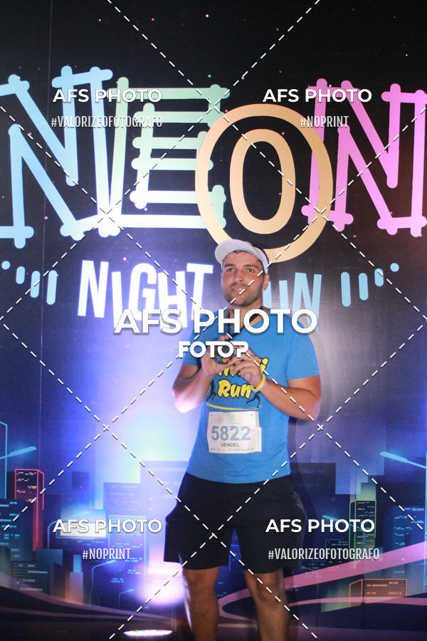 Compra tus fotos del eventoNeon Night Run 2019 - Belo Horizonte En Fotop