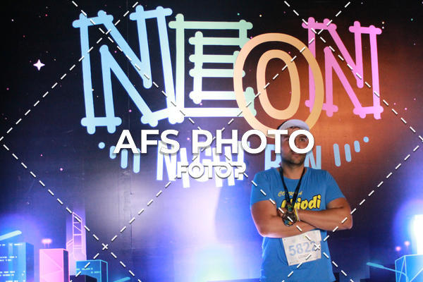 Compra tus fotos del eventoNeon Night Run 2019 - Belo Horizonte En Fotop