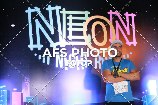 Compra tus fotos del eventoNeon Night Run 2019 - Belo Horizonte En Fotop