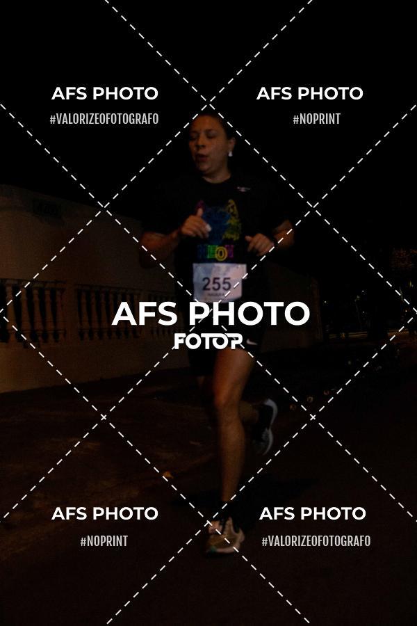 Achetez vos photos de l'vnementNeon Night Run 2019 - Belo Horizonte sur Fotop