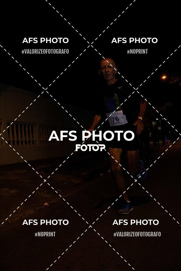 Achetez vos photos de l'vnementNeon Night Run 2019 - Belo Horizonte sur Fotop