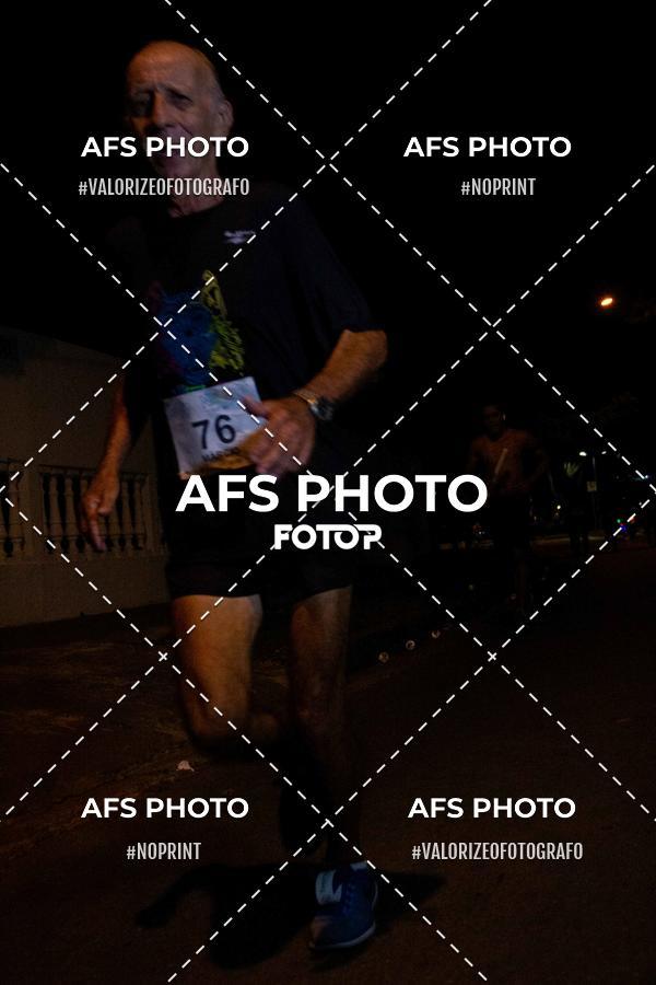 Achetez vos photos de l'vnementNeon Night Run 2019 - Belo Horizonte sur Fotop