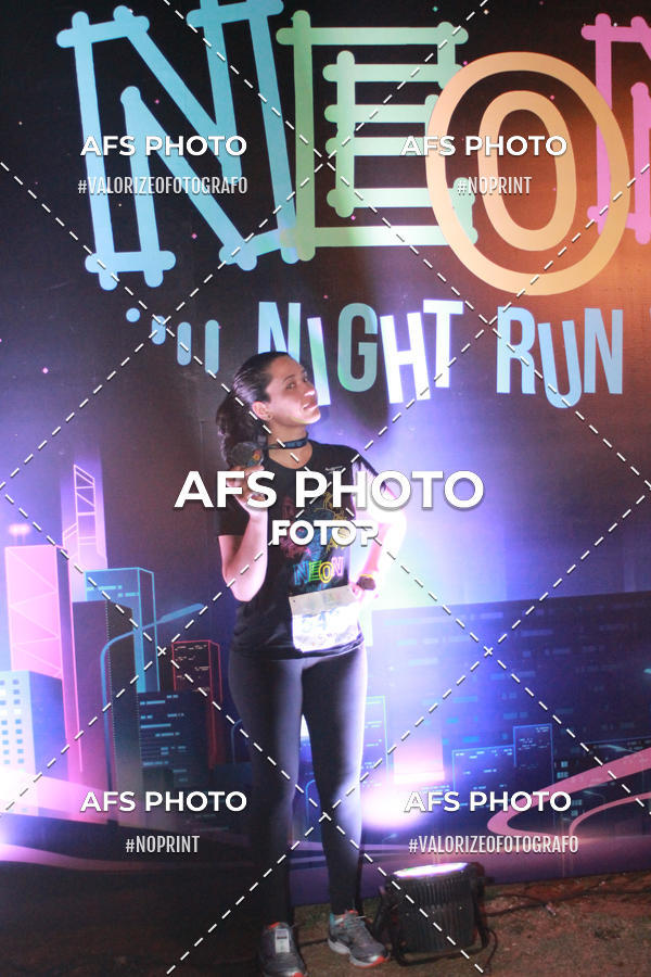 Compra tus fotos del eventoNeon Night Run 2019 - Belo Horizonte En Fotop