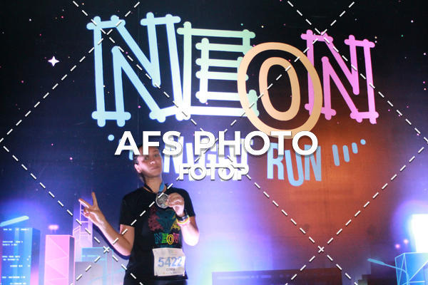 Compra tus fotos del eventoNeon Night Run 2019 - Belo Horizonte En Fotop