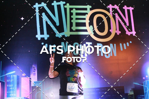 Compra tus fotos del eventoNeon Night Run 2019 - Belo Horizonte En Fotop