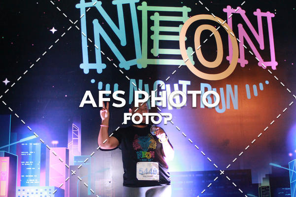 Compra tus fotos del eventoNeon Night Run 2019 - Belo Horizonte En Fotop
