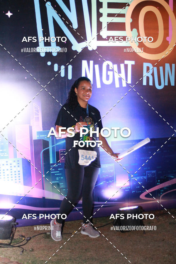 Compra tus fotos del eventoNeon Night Run 2019 - Belo Horizonte En Fotop