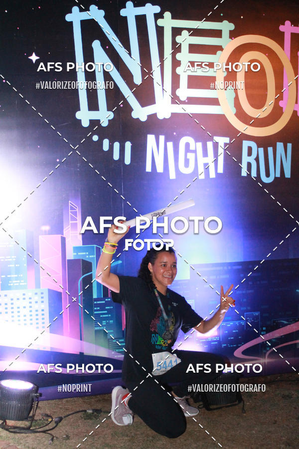 Compra tus fotos del eventoNeon Night Run 2019 - Belo Horizonte En Fotop