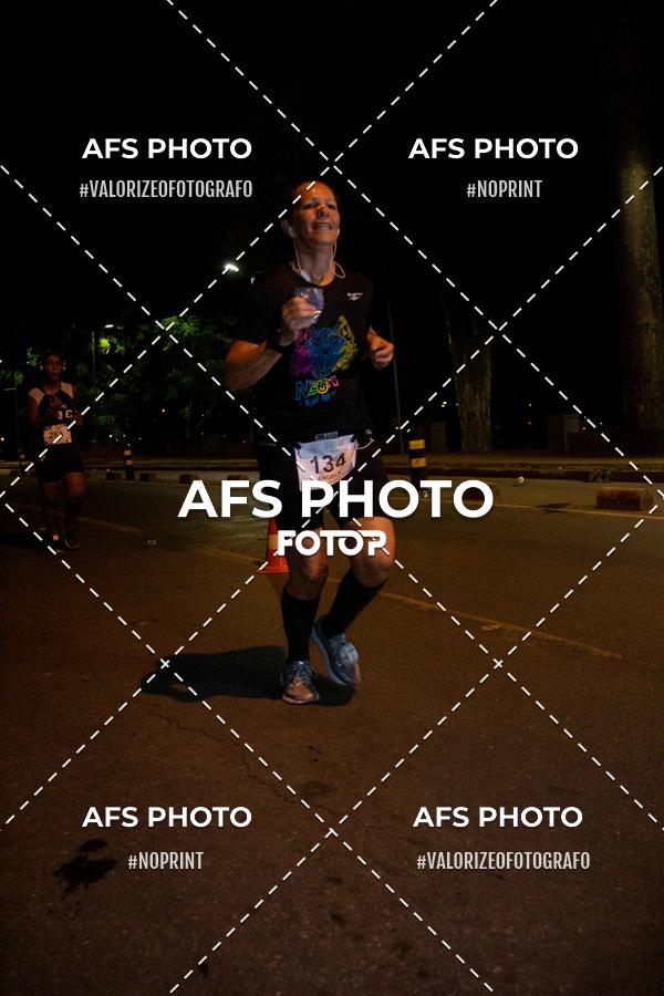 Achetez vos photos de l'vnementNeon Night Run 2019 - Belo Horizonte sur Fotop