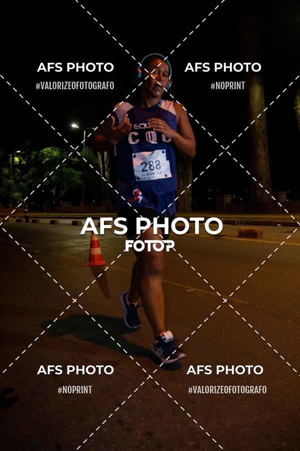 Achetez vos photos de l'vnementNeon Night Run 2019 - Belo Horizonte sur Fotop