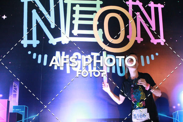 Compra tus fotos del eventoNeon Night Run 2019 - Belo Horizonte En Fotop