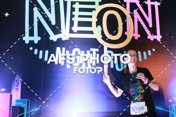 Compra tus fotos del eventoNeon Night Run 2019 - Belo Horizonte En Fotop