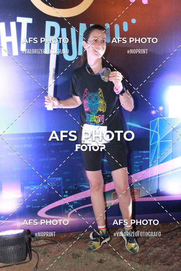 Compra tus fotos del eventoNeon Night Run 2019 - Belo Horizonte En Fotop