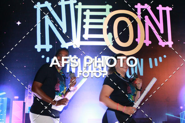 Compra tus fotos del eventoNeon Night Run 2019 - Belo Horizonte En Fotop