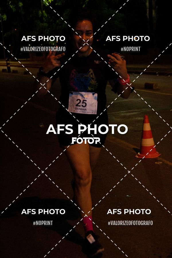 Achetez vos photos de l'vnementNeon Night Run 2019 - Belo Horizonte sur Fotop