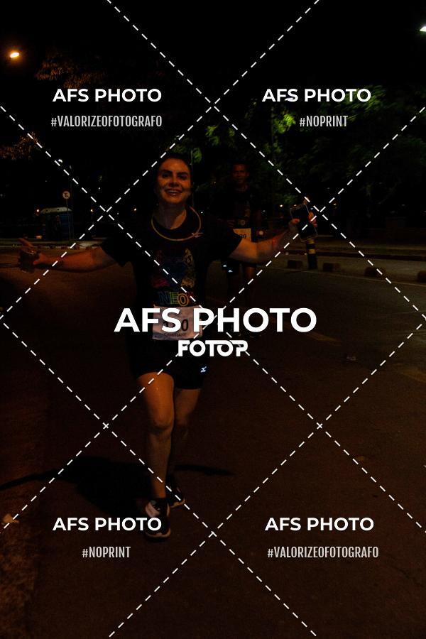 Achetez vos photos de l'vnementNeon Night Run 2019 - Belo Horizonte sur Fotop