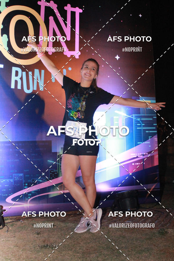 Acquista le foto dell'eventoNeon Night Run 2019 - Belo Horizonte in Fotop