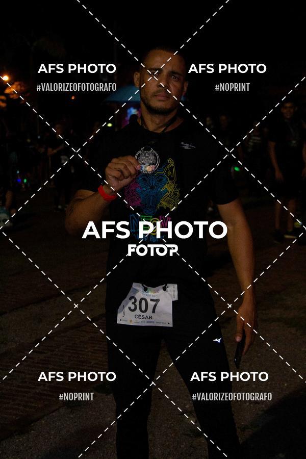 Buy your photos of the eventNeon Night Run 2019 - Belo Horizonte on Fotop