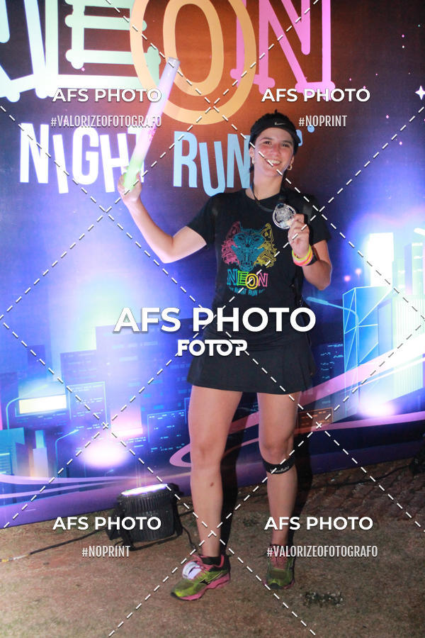 Buy your photos of the eventNeon Night Run 2019 - Belo Horizonte on Fotop