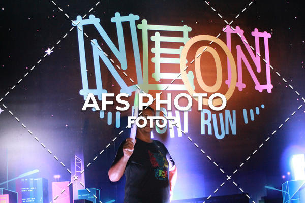 Buy your photos of the eventNeon Night Run 2019 - Belo Horizonte on Fotop