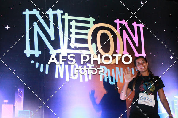 Buy your photos of the eventNeon Night Run 2019 - Belo Horizonte on Fotop