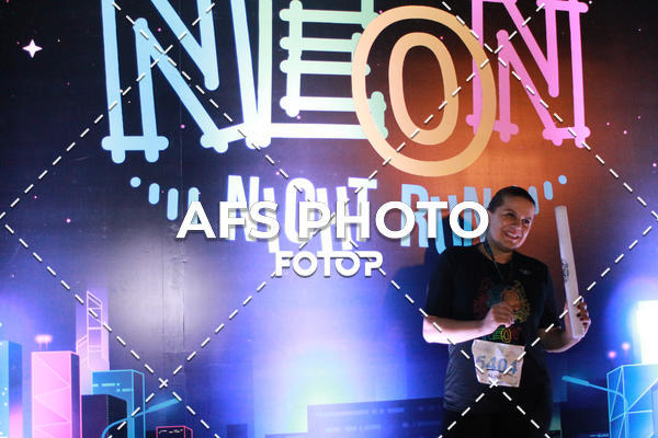 Buy your photos of the eventNeon Night Run 2019 - Belo Horizonte on Fotop