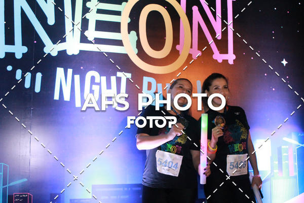 Buy your photos of the eventNeon Night Run 2019 - Belo Horizonte on Fotop