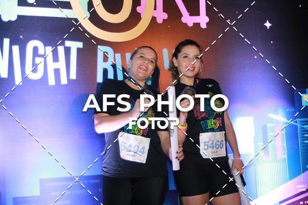 Buy your photos of the eventNeon Night Run 2019 - Belo Horizonte on Fotop