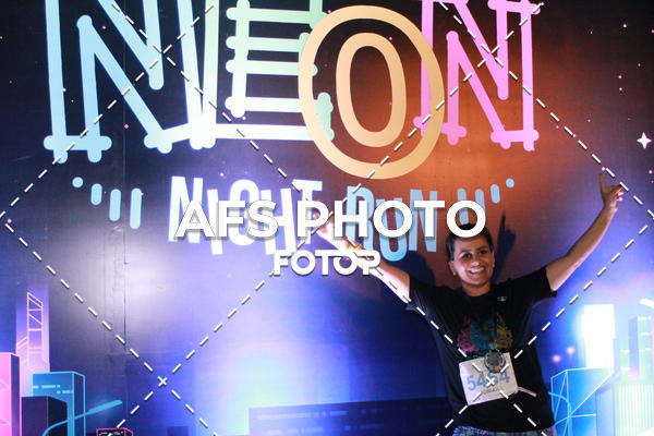 Buy your photos of the eventNeon Night Run 2019 - Belo Horizonte on Fotop