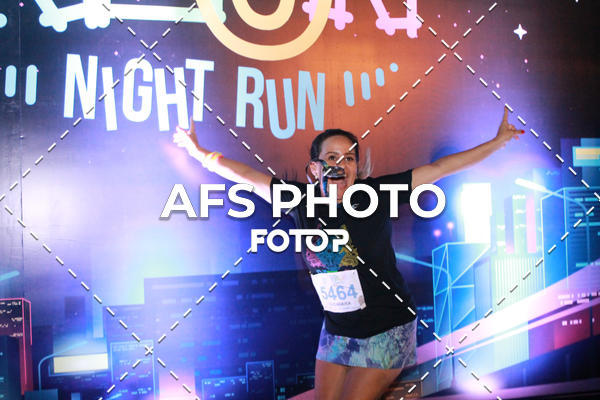 Buy your photos of the eventNeon Night Run 2019 - Belo Horizonte on Fotop