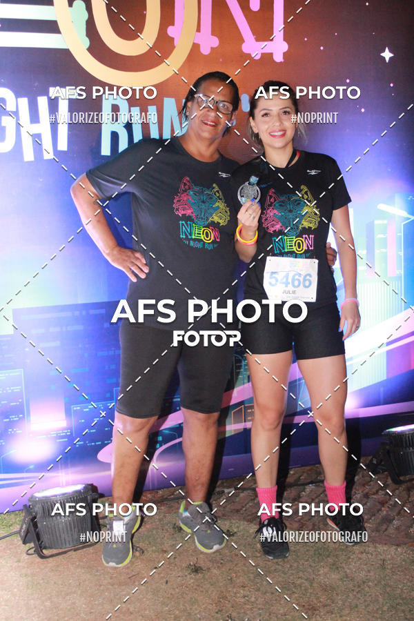 Buy your photos of the eventNeon Night Run 2019 - Belo Horizonte on Fotop