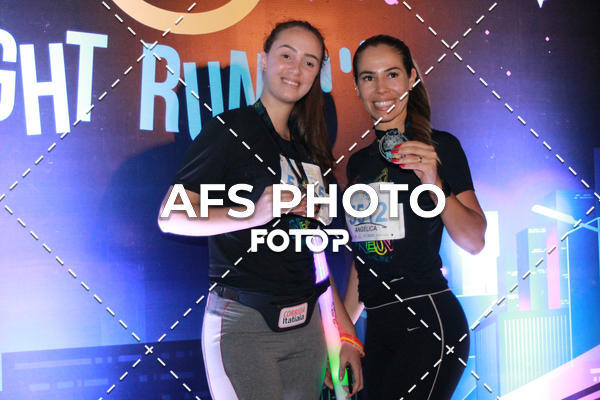 Buy your photos of the eventNeon Night Run 2019 - Belo Horizonte on Fotop