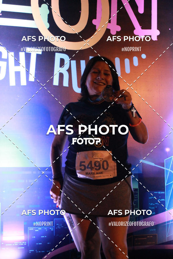 Buy your photos of the eventNeon Night Run 2019 - Belo Horizonte on Fotop