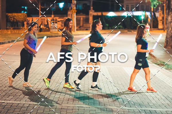 Compre suas fotos do eventoNeon Night Run 2019 - Belo Horizonte no Fotop