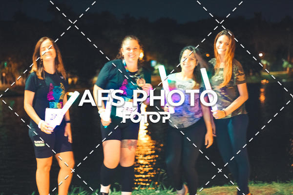 Compre suas fotos do eventoNeon Night Run 2019 - Belo Horizonte no Fotop