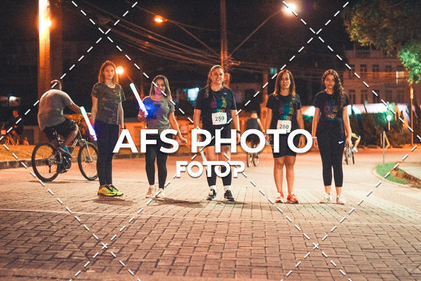Compre suas fotos do eventoNeon Night Run 2019 - Belo Horizonte no Fotop