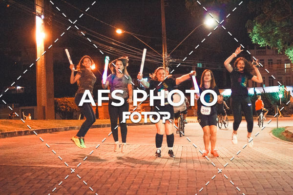 Compre suas fotos do eventoNeon Night Run 2019 - Belo Horizonte no Fotop