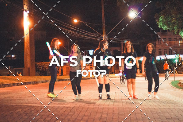 Compre suas fotos do eventoNeon Night Run 2019 - Belo Horizonte no Fotop