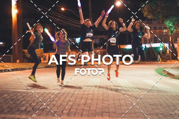 Compre suas fotos do eventoNeon Night Run 2019 - Belo Horizonte no Fotop