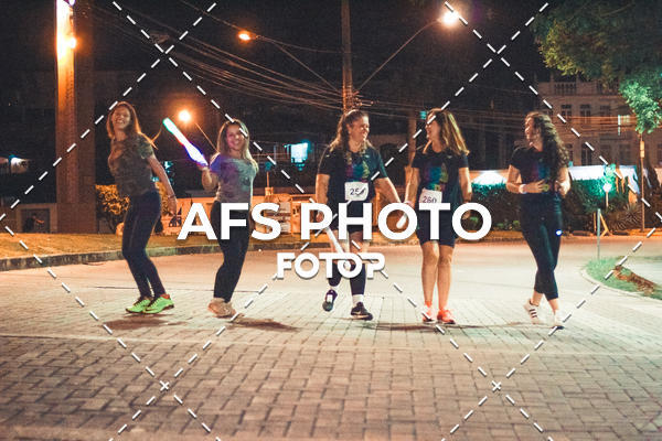 Compre suas fotos do eventoNeon Night Run 2019 - Belo Horizonte no Fotop
