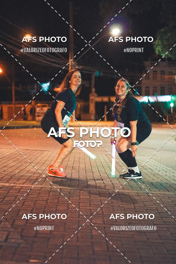 Compre as suas fotos do eventoNeon Night Run 2019 - Belo Horizonte no Fotop