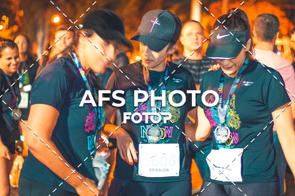 Buy your photos of the eventNeon Night Run 2019 - Belo Horizonte on Fotop