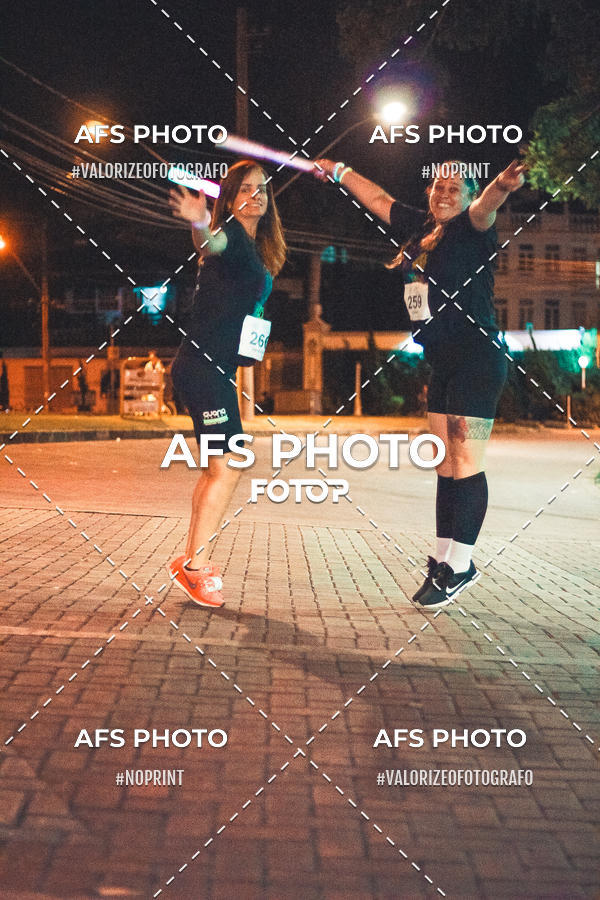 Compre as suas fotos do eventoNeon Night Run 2019 - Belo Horizonte no Fotop