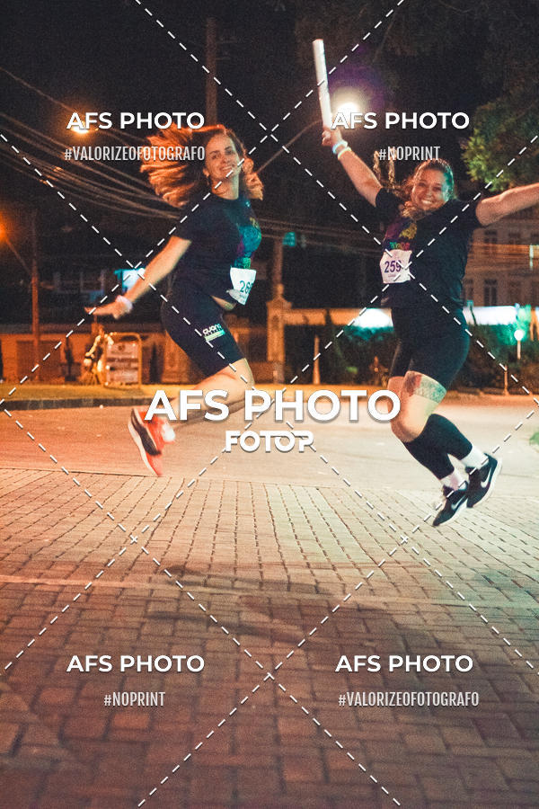 Compre as suas fotos do eventoNeon Night Run 2019 - Belo Horizonte no Fotop